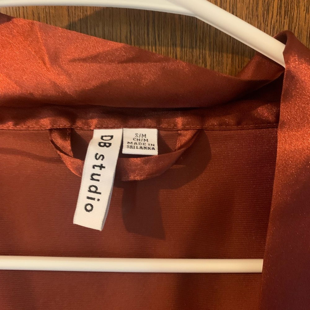 Elegant Rust Satin Robe - Picture 3 of 3